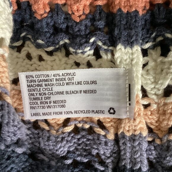 Universal Thread Cropped Sleeveless Crochet Knit Tank Top Sz M 166C - Picture 7 of 8